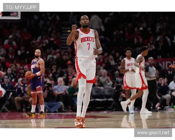 杜兰特家的冰箱里只放蛋白粉和矿泉水